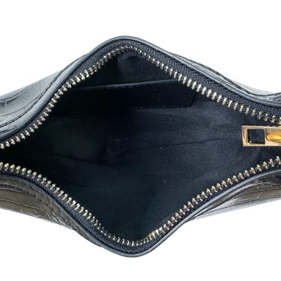 Like Dreams Kaia Crescent Small Crossbody Bag - 9” x 4.5” x 2.5” - Picture 4 of 8